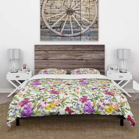 Designart 'Purple Blossoming Orchids and Yellow Butterflies' Floral Bedding Set